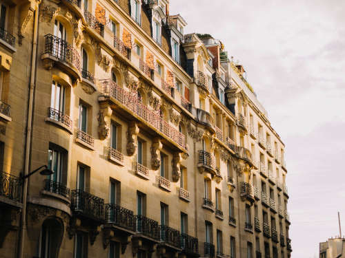 Photo de façade du Parimis